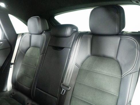 Used 2023 Porsche Macan GTS w/ GTS Sport Package image 28