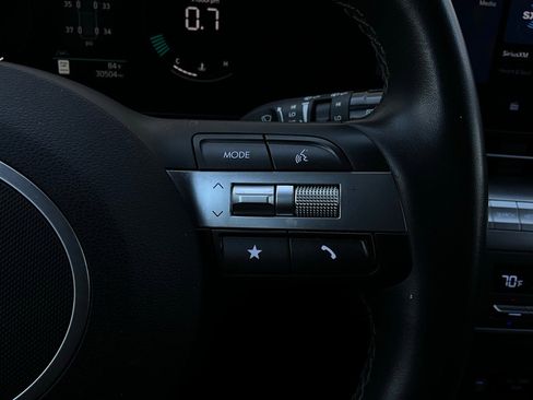 Used 2025 Hyundai Kona SEL image 36