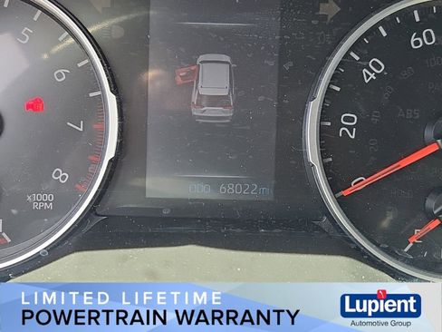 Used 2021 Toyota RAV4 XLE w/ Convenience Package AWD/4WD image 19