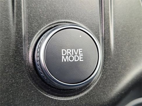 Used 2025 Ford Explorer Active image 18