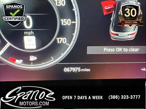 Used 2020 Land Rover Discovery Sport SE AWD/4WD image 12