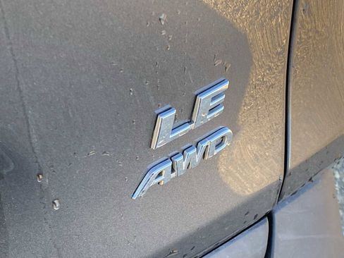 Used 2020 Toyota RAV4 LE image 25