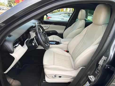 Used 2023 Maserati Grecale Modena AWD/4WD image 23
