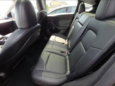 Used 2024 Tesla Model Y Long Range image 12