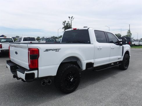 Used 2024 Ford F250 XLT w/ XLT Premium Package AWD/4WD image 2