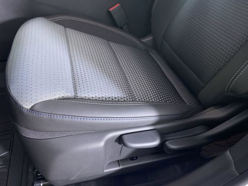 New 2026 Chevrolet Trax LT w/ Driver Confidence Package image 9