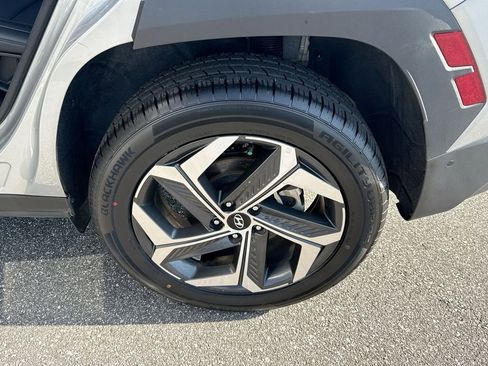 Used 2024 Hyundai Tucson Limited image 32