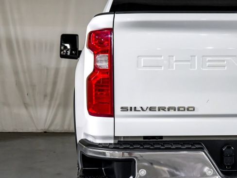 Used 2021 Chevrolet Silverado 2500 LT w/ Convenience Package image 41