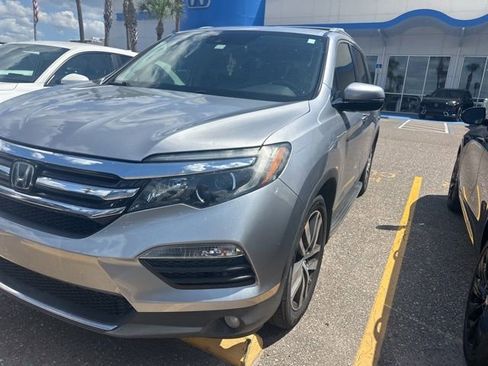 Used 2017 Honda Pilot Elite image 14