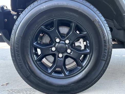 Used 2023 Jeep Wrangler Willys image 6