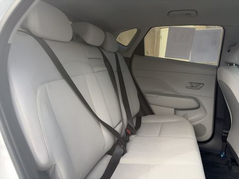 Used 2025 Hyundai Kona SEL FWD image 25