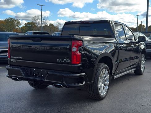 Used 2019 Chevrolet Silverado 1500 High Country w/ Technology Package image 5
