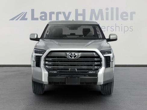 Used 2022 Toyota Tundra Limited w/ TRD Off-Road Package image 4