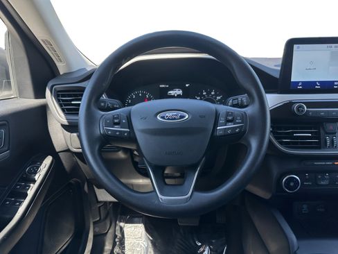 Used 2022 Ford Escape SE image 12