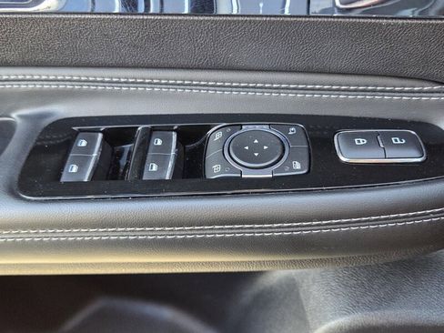 Used 2021 Lincoln Corsair STANDARD AWD w/ Equipment Group 101A image 17