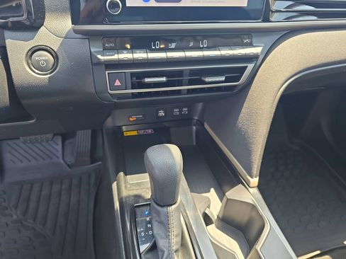 Used 2025 Toyota Camry LE FWD image 16