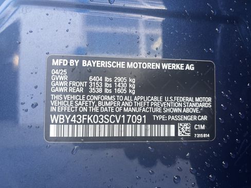 Used 2025 BMW i5 M60 image 31