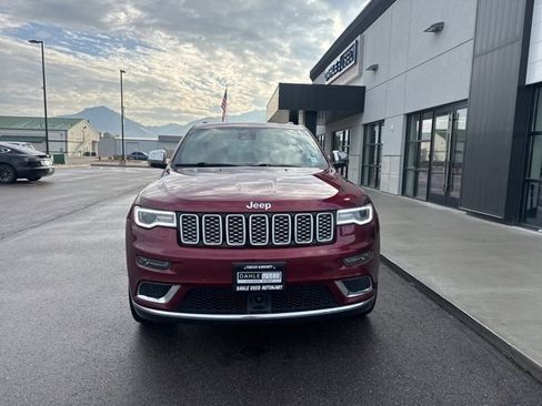 Used 2018 Jeep Grand Cherokee Summit image 2