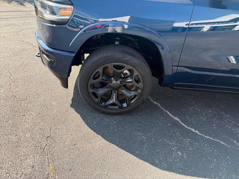 Used 2022 RAM 1500 Limited AWD/4WD image 11