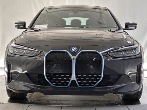 Used 2023 BMW i4 eDrive40 w/ Premium Package RWD image 5