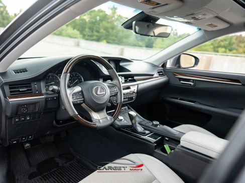 Used 2018 Lexus ES 350 w/ Premier Package FWD image 13