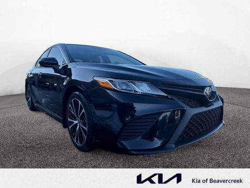 Used 2020 Toyota Camry SE image 7