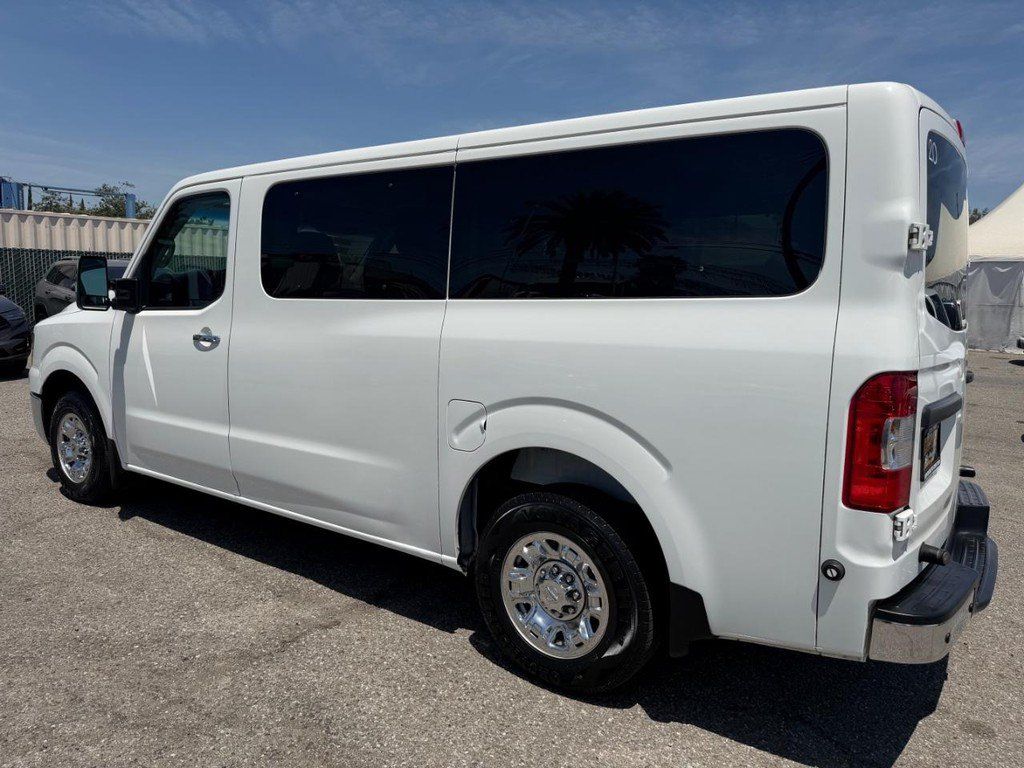 Used 2015 Nissan NV 3500 SV w/ Technology Package RWD image 9