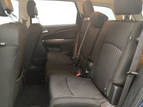 Used 2019 Dodge Journey SE w/ Connectivity Group FWD image 18