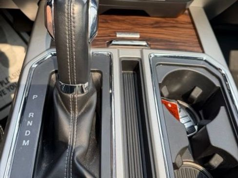 Used 2018 Ford F150 Lariat w/ Equipment Group 502A Luxury AWD/4WD image 25