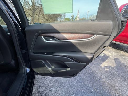 Used 2018 Cadillac XTS Luxury image 25