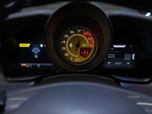 Used 2022 Ferrari F8 Tributo RWD image 55