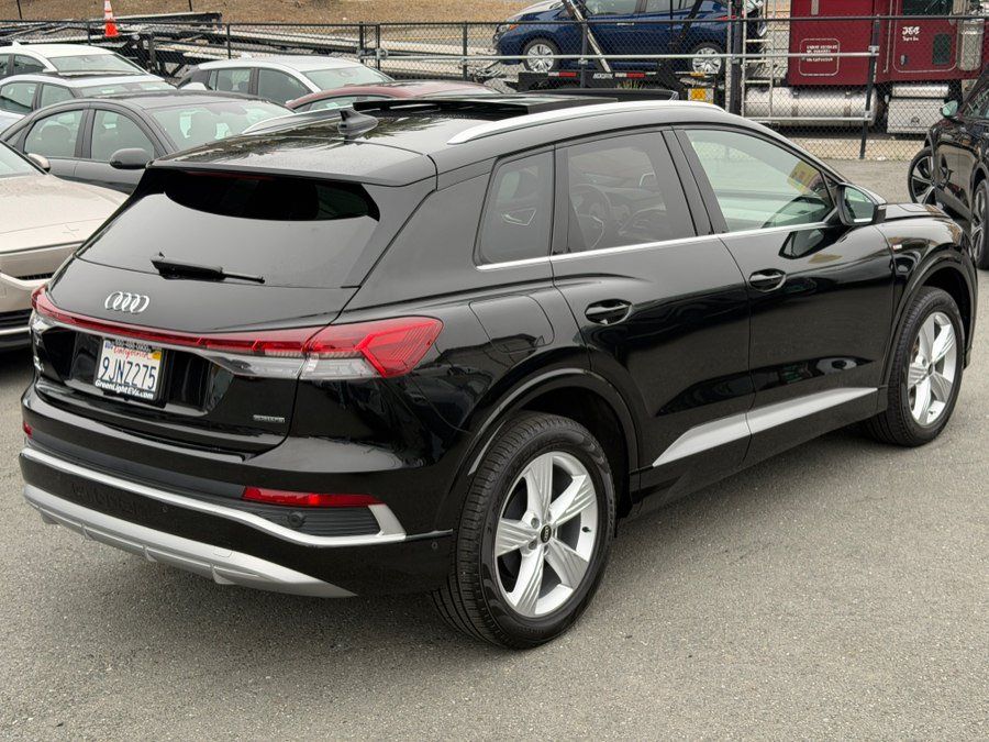 Used 2023 Audi Q4 e-tron Premium Plus w/ Premium Plus AWD/4WD image 5