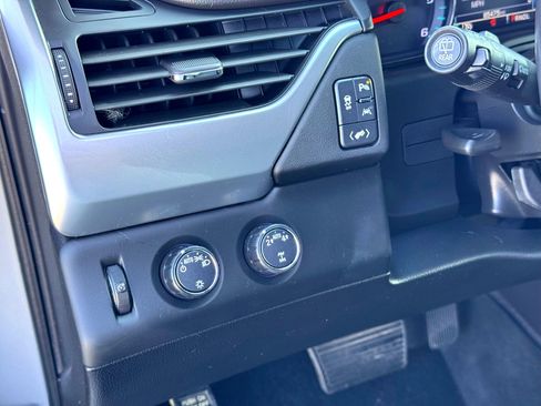 Used 2019 Chevrolet Tahoe LT image 15