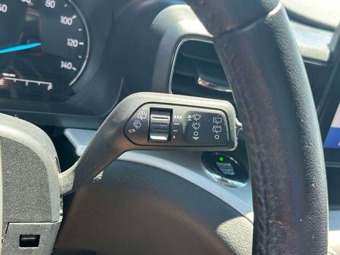 Used 2021 Ford Explorer XLT w/ Equipment Group 202A AWD/4WD image 25