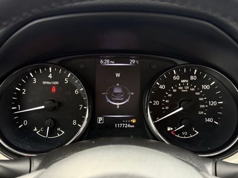 Used 2018 Nissan Rogue Sport SL AWD/4WD image 35