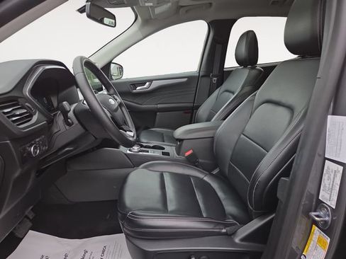 Used 2024 Ford Escape Platinum AWD/4WD image 9