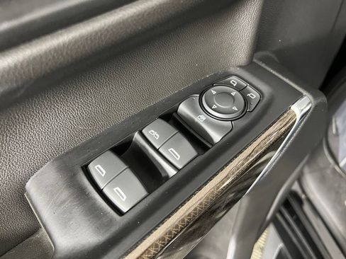 Certified 2019 Chevrolet Silverado 1500 LT w/ All-Star Edition AWD/4WD image 17