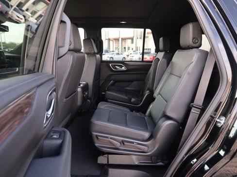 Used 2023 Chevrolet Tahoe Z71 w/ Z71 Off-Road Package image 12