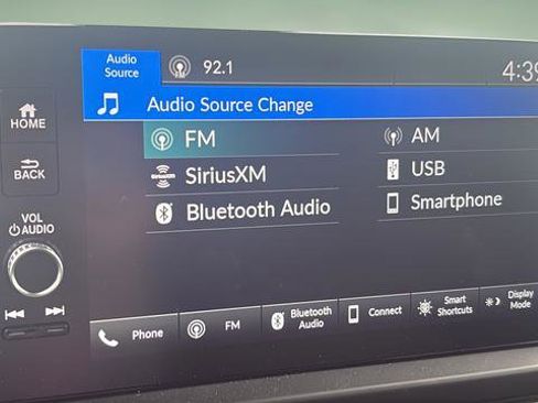 Used 2025 Honda Pilot EX-L image 25