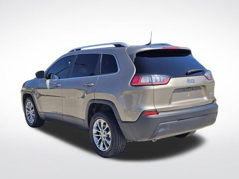 Used 2021 Jeep Cherokee Latitude Plus FWD image 10