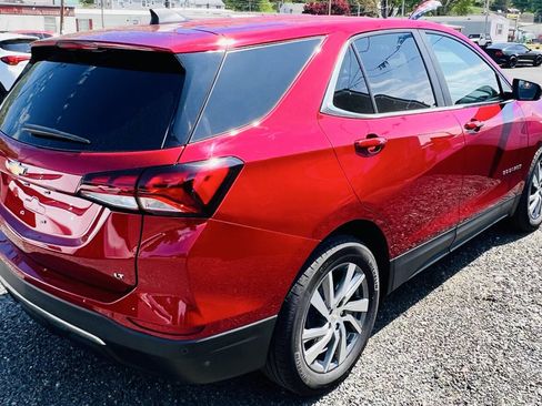 Used 2024 Chevrolet Equinox LT w/ LPO, Floor Liner Package FWD image 2