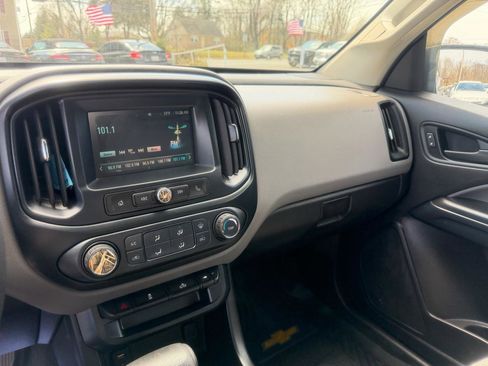 Used 2018 Chevrolet Colorado W/T w/ WT Convenience Package image 13