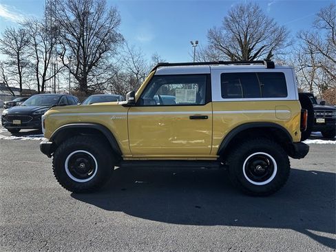 Certified 2024 Ford Bronco Heritage Edition image 8