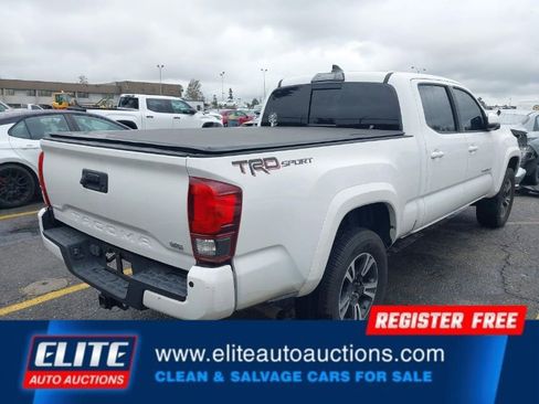 Used 2018 Toyota Tacoma TRD Sport w/ Technology Package image 7