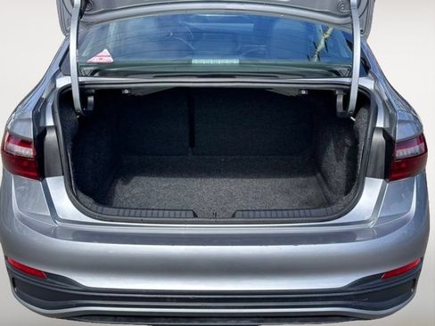 Used 2024 Volkswagen Jetta SE FWD image 22