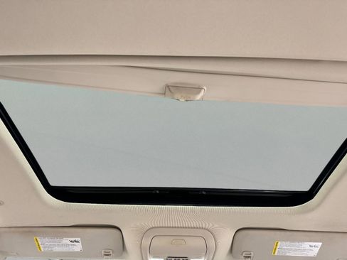 Used 2022 Buick Enclave Premium w/ Experience Buick Package image 14