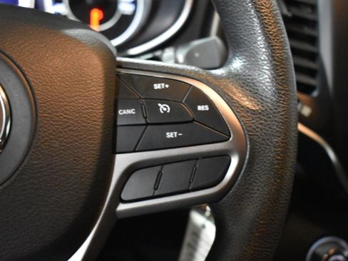 Used 2021 Jeep Cherokee Latitude image 17