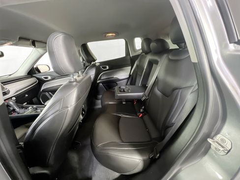 Used 2022 Jeep Compass Latitude w/ Convenience Group AWD/4WD image 23