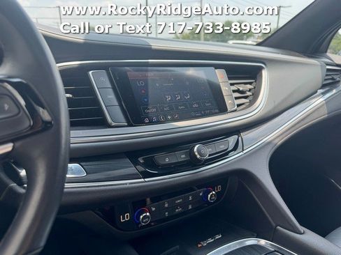 Used 2023 Buick Enclave Essence w/ Experience Buick Package AWD/4WD image 22