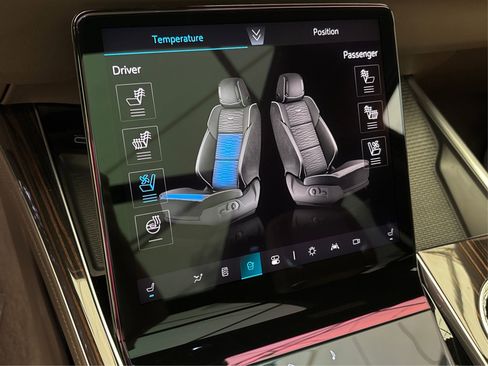 New 2025 Cadillac Escalade ESV Premium Luxury image 33